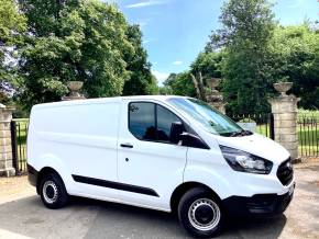 FORD TRANSIT CUSTOM 2020 (70) at Countryside Commercials  Selby