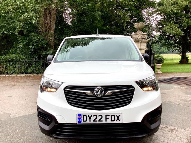 2022 Vauxhall Combo Cargo 2300 1.5 Turbo D 100ps H1 Dynamic Van