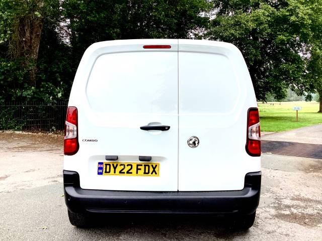 2022 Vauxhall Combo Cargo 2300 1.5 Turbo D 100ps H1 Dynamic Van