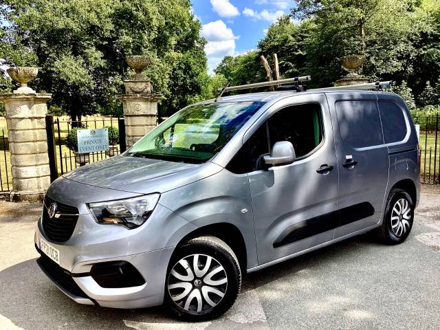 2021 Vauxhall Combo Cargo 2000 1.5 Turbo D 100ps H1 Sportive Van