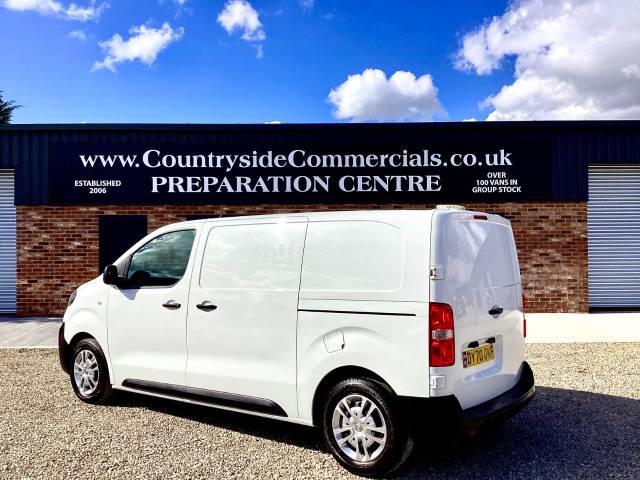 2020 Vauxhall Vivaro 2700 1.5d 120PS Dynamic H1 Van