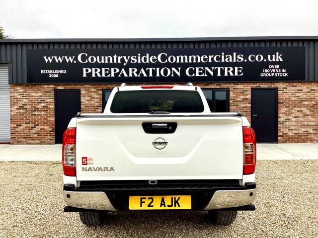 2021 Nissan Navara Double Cab Pick Up Tekna 2.3dCi 190 TT 4WD Auto
