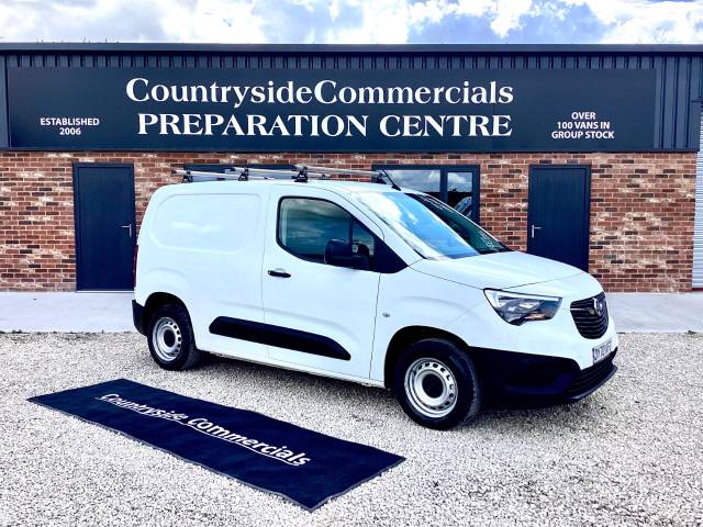 Vauxhall Combo Cargo 2000 1.5 Turbo D 75ps H1 Edition Van Panel Van Diesel White