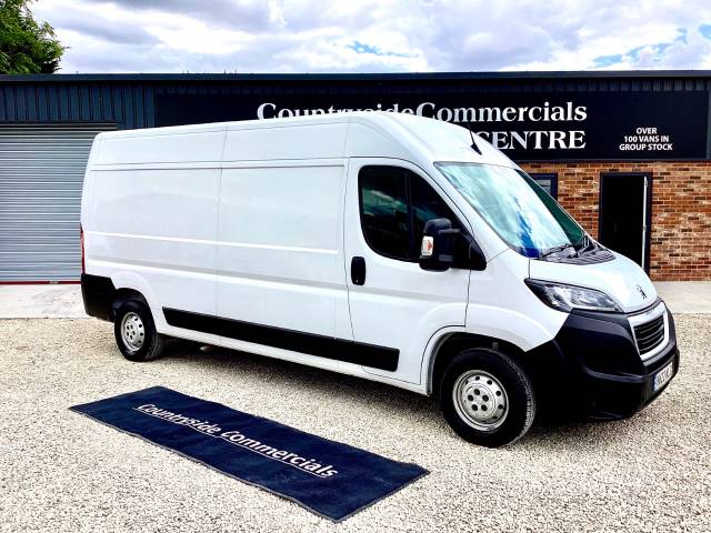 Peugeot Boxer 2.2 BlueHDi H2 Professional Van 140ps Panel Van Diesel White