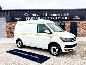 VOLKSWAGEN TRANSPORTER at Countryside Commercials  Selby
