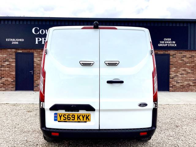 2020 Ford Transit Custom 2.0 EcoBlue 105ps Low Roof D/Cab Leader Van