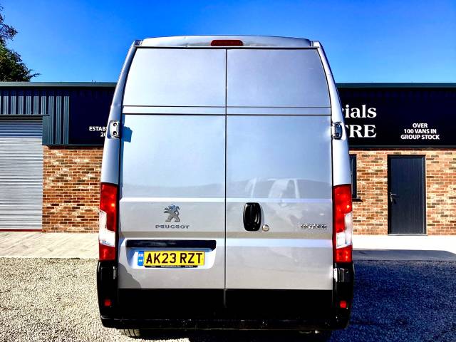 2023 Peugeot Boxer 2.2 BlueHDi H3 Professional Premium+ Van 140ps