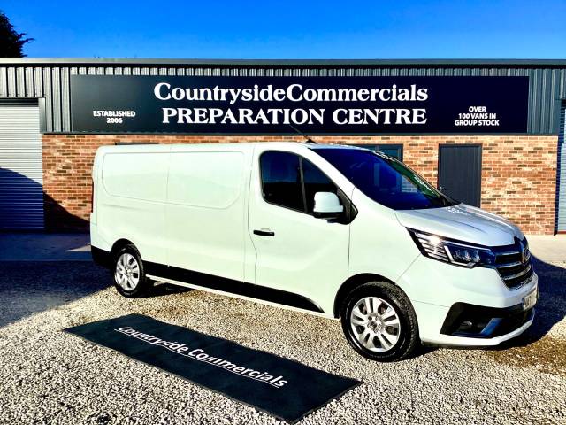 Renault Trafic 2.0 LL30 Blue dCi 130 Sport Van Panel Van Diesel White